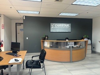 Carstar | Interior - Customer Service
