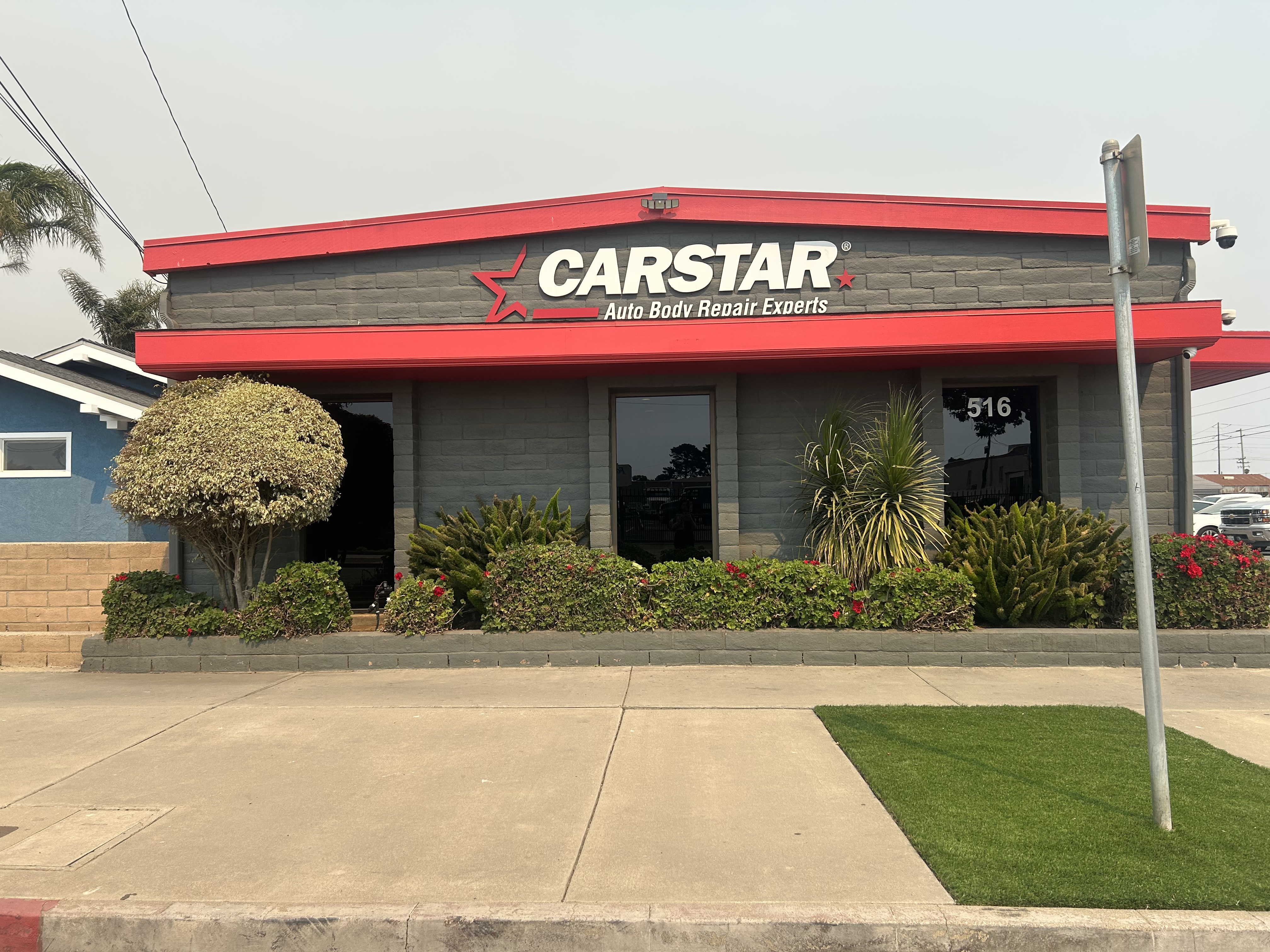 Carstar | Exterior
